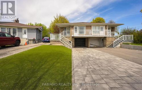 35 MURCHISON CRESCENT  Toronto, ON M9V 3P5