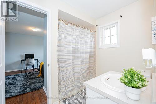 804 Ormond Drive, Oshawa, ON - Indoor Photo Showing Bathroom