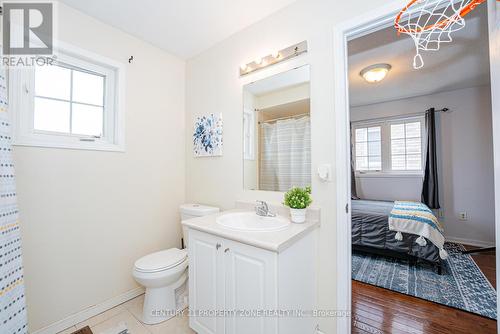 804 Ormond Drive, Oshawa, ON - Indoor Photo Showing Bathroom