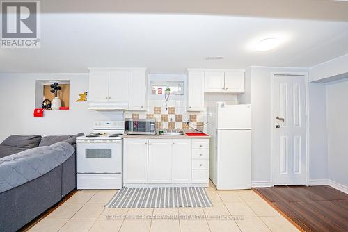 804 Ormond Drive, Oshawa, ON - Indoor Photo Showing Kitchen