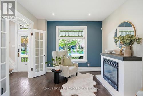 574 Princess Avenue, London East (East F), ON - Indoor Photo Showing Other Room With Fireplace