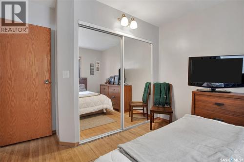 635 4Th Street E, Saskatoon, SK - Indoor Photo Showing Bedroom
