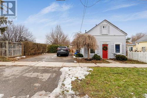 262 PINE STREET  Milton, ON L9T 1K5