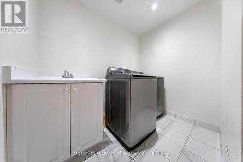 104 Clockwork Drive, Brampton, ON - Indoor