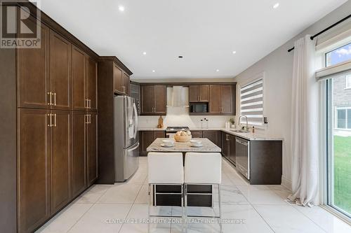 104 Clockwork Drive, Brampton, ON - Indoor Photo Showing Kitchen
