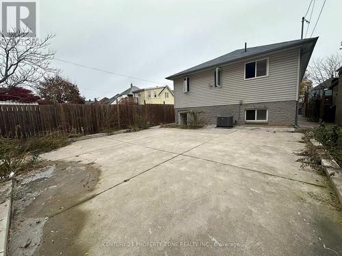975 Albert Road, Windsor, ON - Outdoor