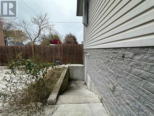 975 Albert Road, Windsor, ON - Outdoor