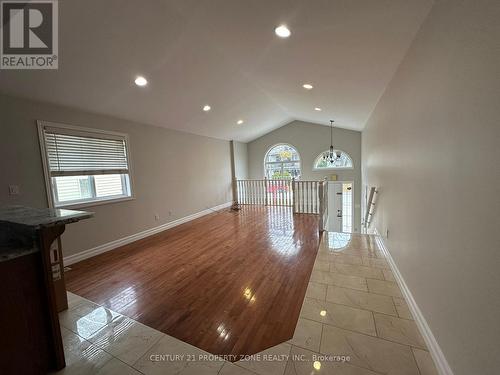 975 Albert Road, Windsor, ON - Indoor Photo Showing Other Room