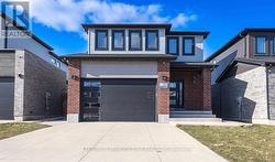 1652 CHELTON COURT N  London South, ON N6M 0A2