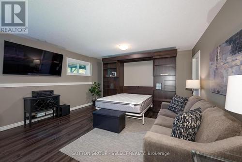 59 Orchard Street, London South (South E), ON - Indoor