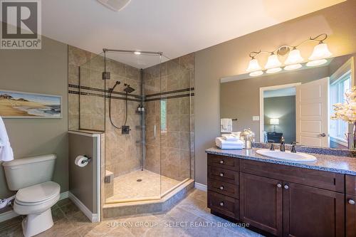 59 Orchard Street, London South (South E), ON - Indoor Photo Showing Bathroom