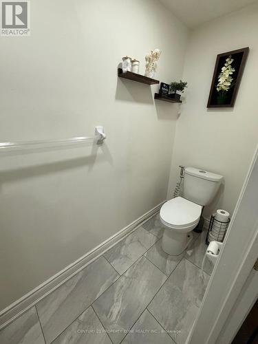 321 Aspendale Crescent, Mississauga, ON - Indoor Photo Showing Bathroom