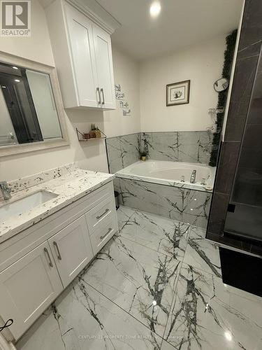 321 Aspendale Crescent, Mississauga, ON - Indoor Photo Showing Bathroom