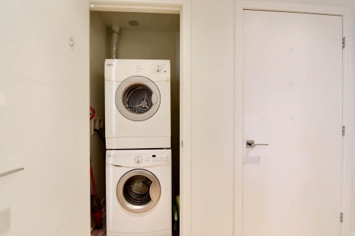 Laundry - 2707-1050 Rue Drummond, Montréal (Ville-Marie), QC - Indoor Photo Showing Laundry Room