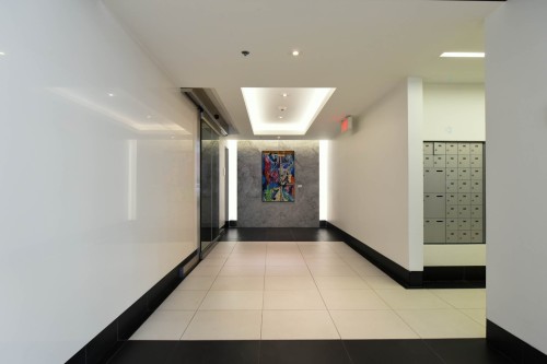 Mud Room - 2707-1050 Rue Drummond, Montréal (Ville-Marie), QC - Indoor Photo Showing Other Room