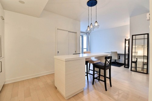 Dining Room - 2707-1050 Rue Drummond, Montréal (Ville-Marie), QC - Indoor