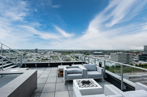 Pool - 2109-60 Rue De L'Éclipse, Brossard, QC - Outdoor With View