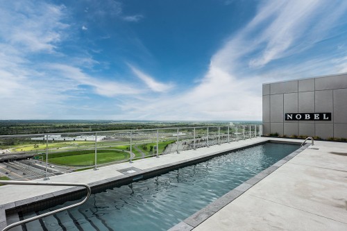 Pool - 2109-60 Rue De L'Éclipse, Brossard, QC - Outdoor With View