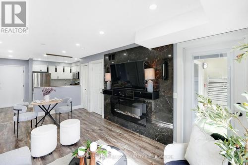1401 - 8 DAYSPRING CIRCLE  Brampton, ON L6P 2Z7