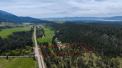 1 Highway 93, Grasmere, BC 