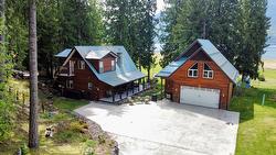 516 Bayview Road  Nakusp, BC V0G 1R1