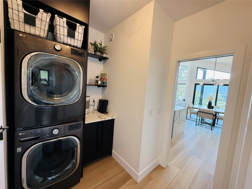 1853 Pine Ridge Mountain Trail, Invermere, BC - Indoor Photo Showing Laundry Room