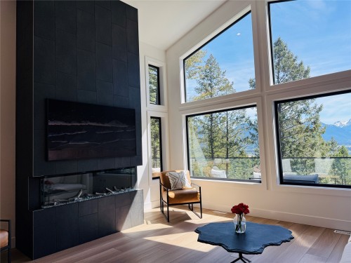 1853 Pine Ridge Mountain Trail, Invermere, BC - Indoor Photo Showing Other Room