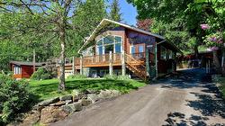 8697 St. Ives Road  St Ives, BC V0E 1M9
