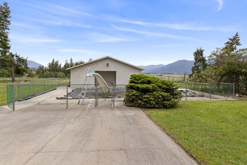 425 Ash Road, Creston, BC - Outdoor
