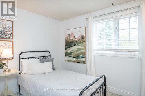 855 Maple Avenue, Milton, ON - Indoor Photo Showing Bedroom