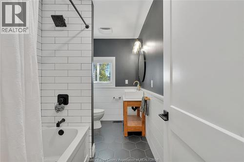 255 Edward Road, Lakeshore, ON - Indoor Photo Showing Bathroom