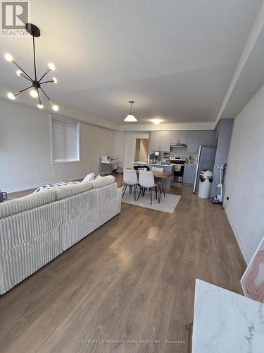258 Okanagan Path, Oshawa, ON - Indoor