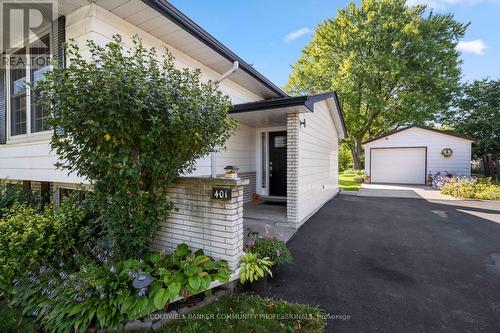 401 Mohawk Road W, Hamilton, ON - Outdoor