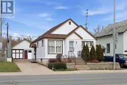 898 Wellington ST E Sault Ste. Marie, ON P6A 2N5
