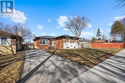 46 FLINTWICK DRIVE Toronto, ON M1P 4G9