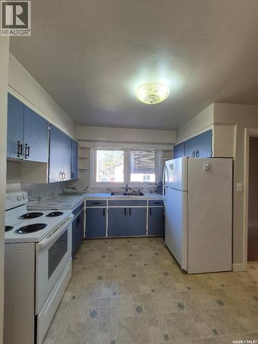 203 4Th Avenue S, Yorkton, SK - Indoor Photo Showing Kitchen