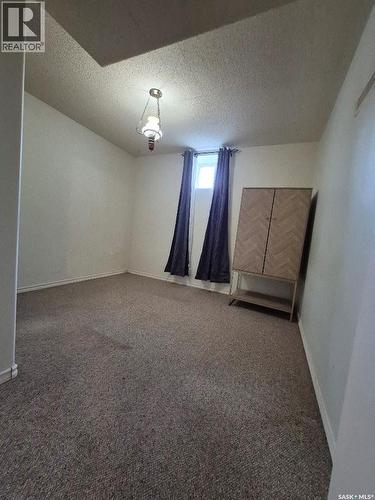 203 4Th Avenue S, Yorkton, SK - Indoor Photo Showing Other Room