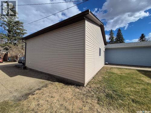 203 4Th Avenue S, Yorkton, SK - Outdoor