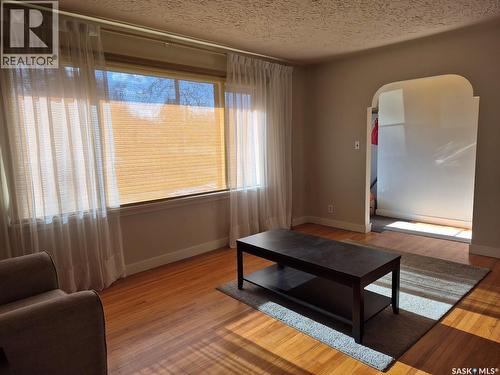 203 4Th Avenue S, Yorkton, SK - Indoor