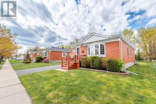 1009 Leonard Avenue, Cornwall, ON - Outdoor