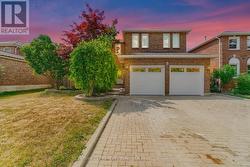 4 GARBUTT CRESCENT Brampton, ON L6X 3G5