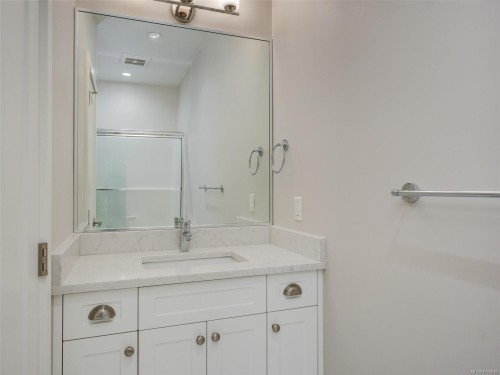 4-10490 Resthaven Dr, Sidney, BC 