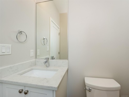 4-10490 Resthaven Dr, Sidney, BC 