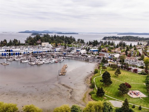 4-10490 Resthaven Dr, Sidney, BC 