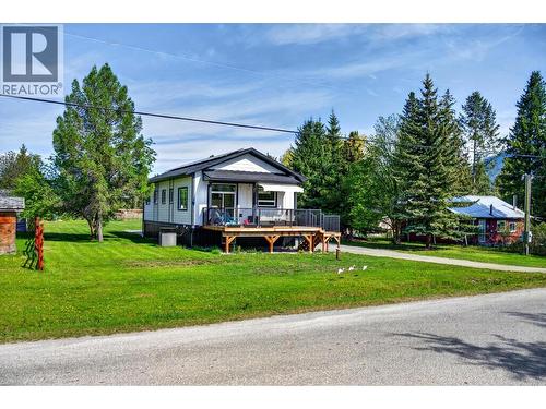 888 Canyon Creek Road  Golden, BC V0A 1H2