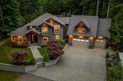 1331 Hudson Rd Comox, BC V9M 4A1