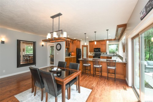1331 Hudson Rd, Comox, BC 