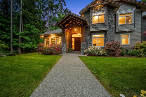 1331 Hudson Rd, Comox, BC 