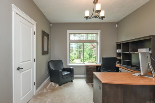 1331 Hudson Rd, Comox, BC 