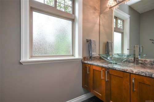 1331 Hudson Rd, Comox, BC 